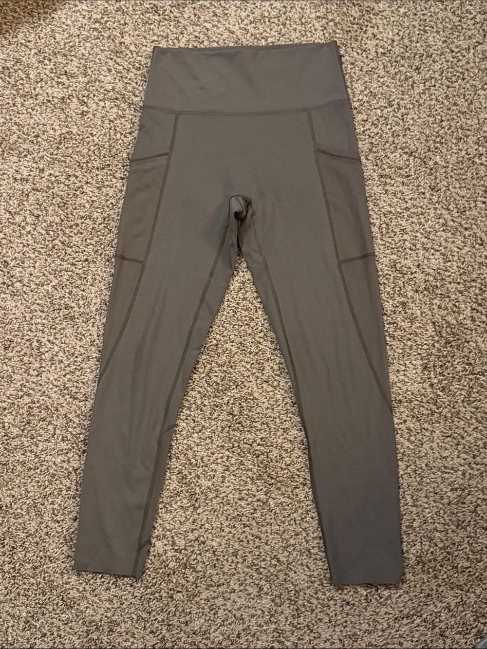 Aerie offline 7/8 goals size Large gray/taupe high rise side pockets